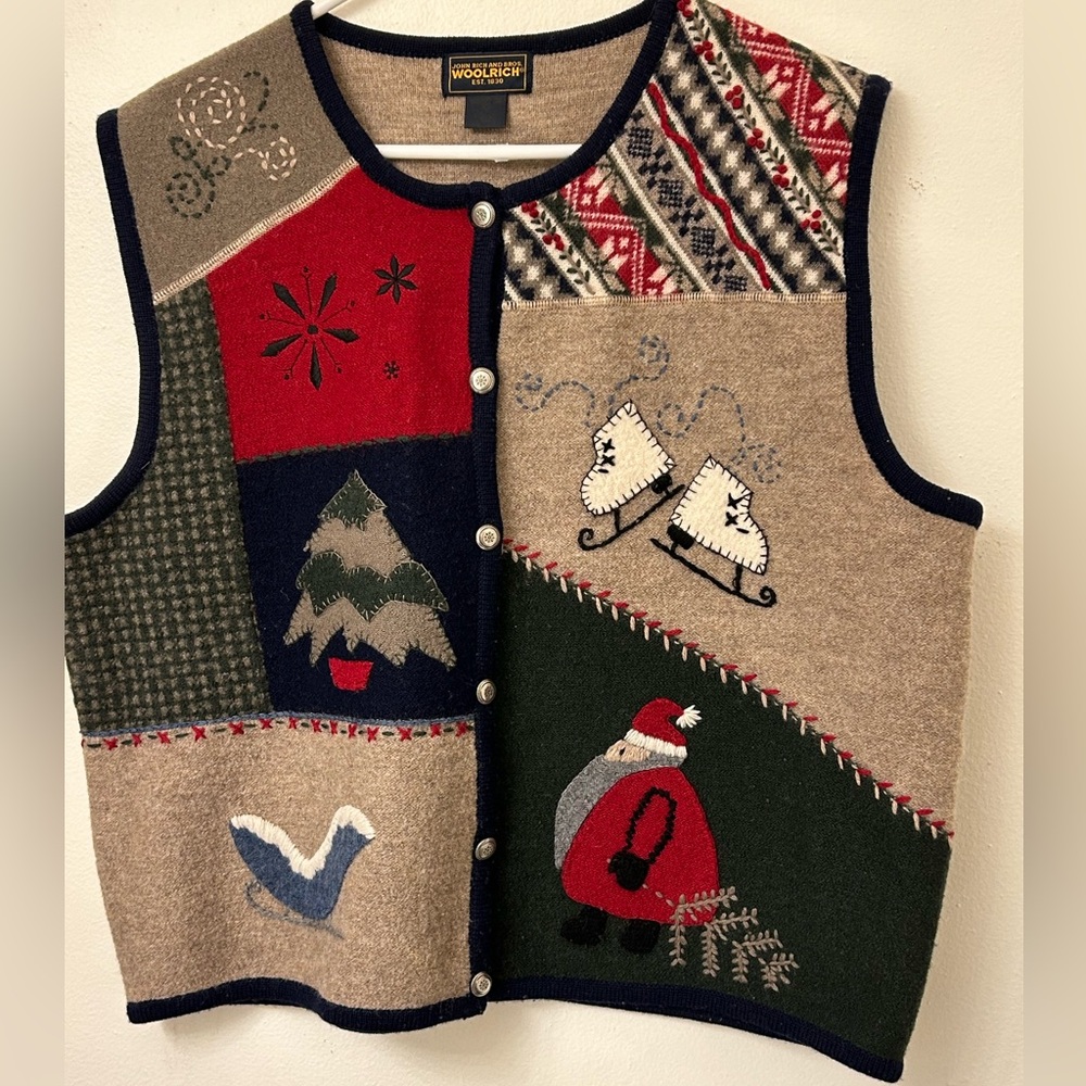Woolrich Embroidered Skates Santa Christmas Holiday Sweater Vest Womens XL.